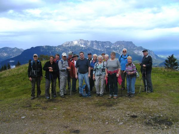 Wandergruppe vor Watzmann